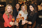 Eva Grünbauer, Andrea Kempter, Sonja Kiefer, Alexandra Polzin, Erstes Ladies New Year Dinner im Panther Grill und Bar München am 7.01.2015  (©Foto: BrauerPhotos (c) Goran Nitschke)